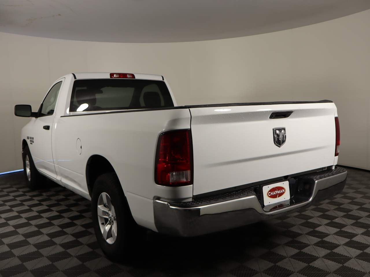 ram ram 1500 classic 2023 3C6JR6DT1PG570992 image ram ram 1500 classic 2023 3C6JR6DT1PG570992 image